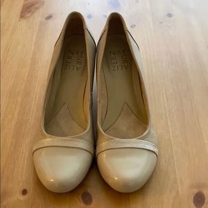 Naturlizer wedge heel